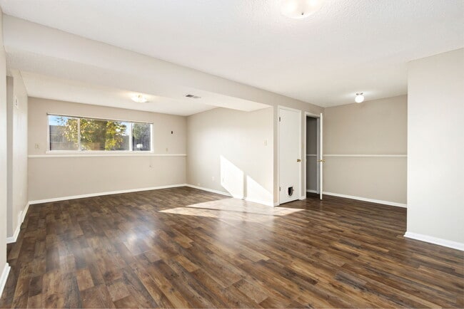 Building Photo - 4519 Marble Ave