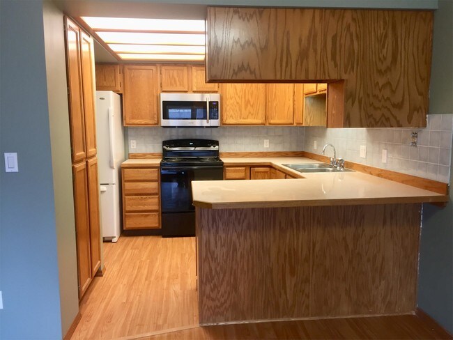 Building Photo - 1711 W Koch St