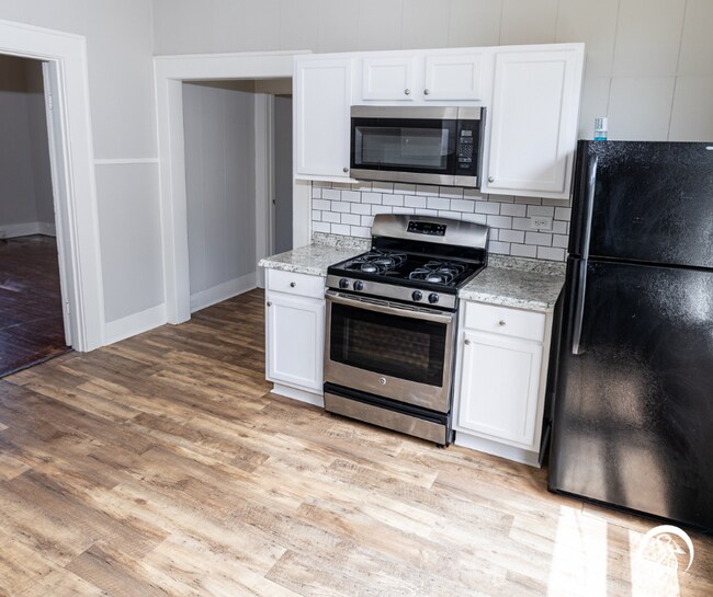 Building Photo - Pelican - Hilton St Duplex