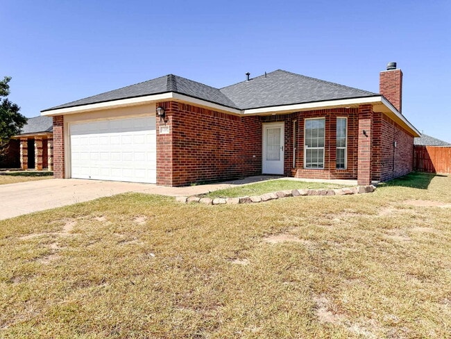 Building Photo - 3-Bedroom Home in Milwaukee Ridge!
