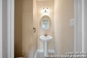 Building Photo - 11602 Camp Real Ln