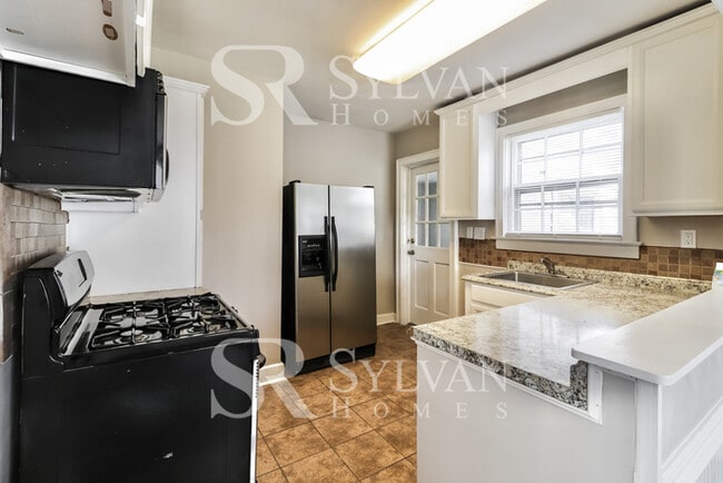 Building Photo - Living where You Love is Good for your Heart!