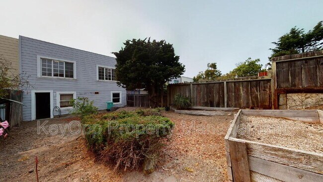 Building Photo - 1782 35th Ave