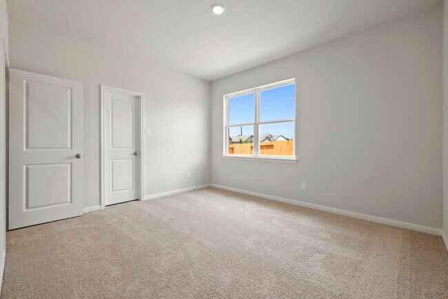 Building Photo - 10811 Bright Beacon Dr