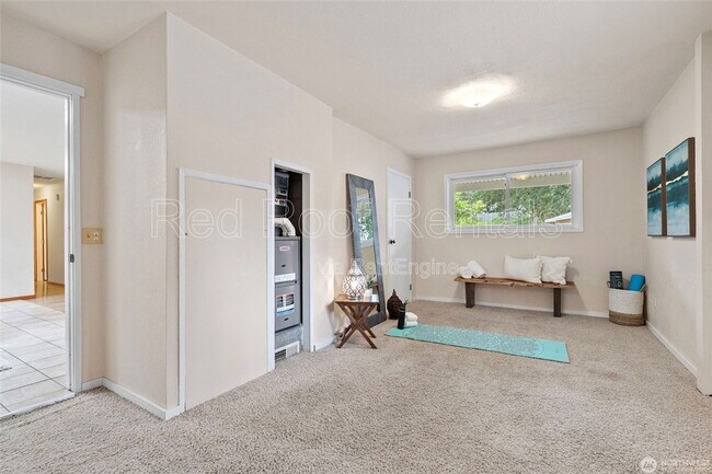 Building Photo - 11807 96th Ave SW