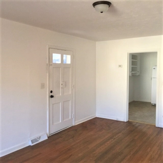 Building Photo - 126 Irene Cir