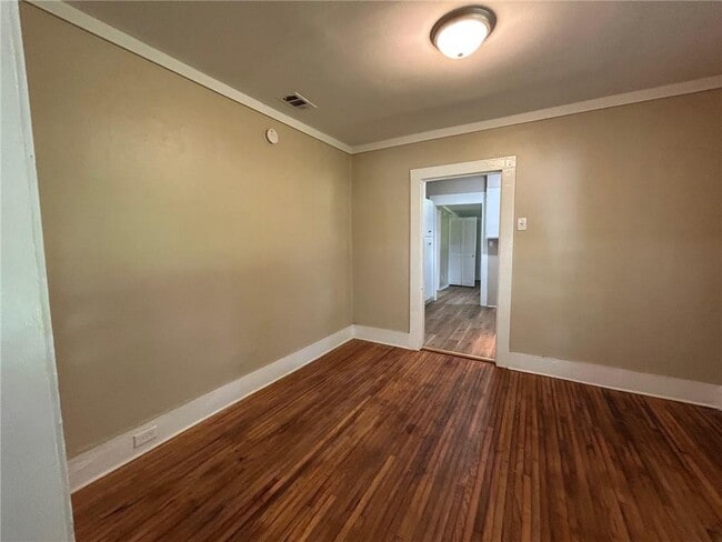 Building Photo - 134 N Carlen St