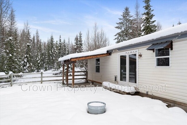 Building Photo - 2520 E Edgewood Dr