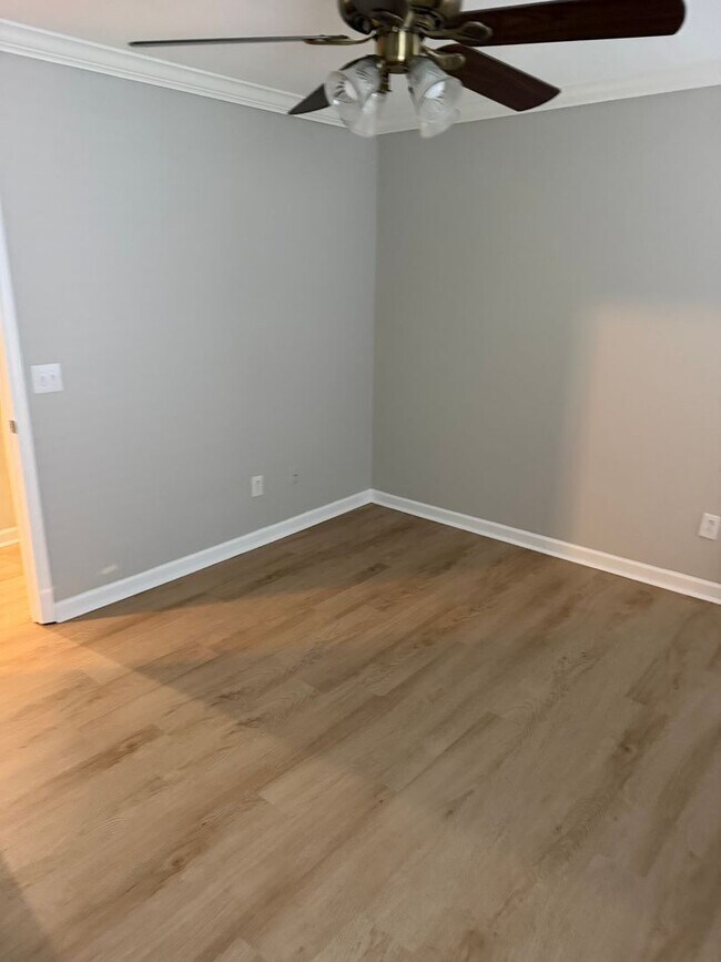 Building Photo - 3925 Hickswood Forest Ct