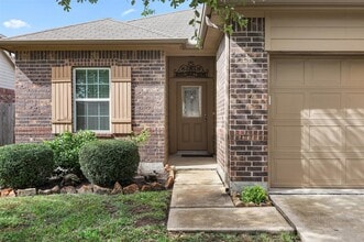 Building Photo - 2219 Emerald Ln