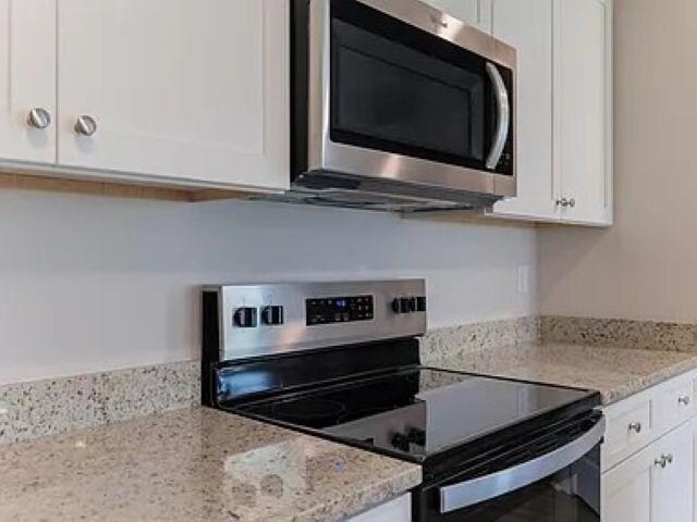 Building Photo - 1962 Chickadee Wy