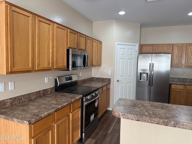 Building Photo - 4544 N 129th Ave