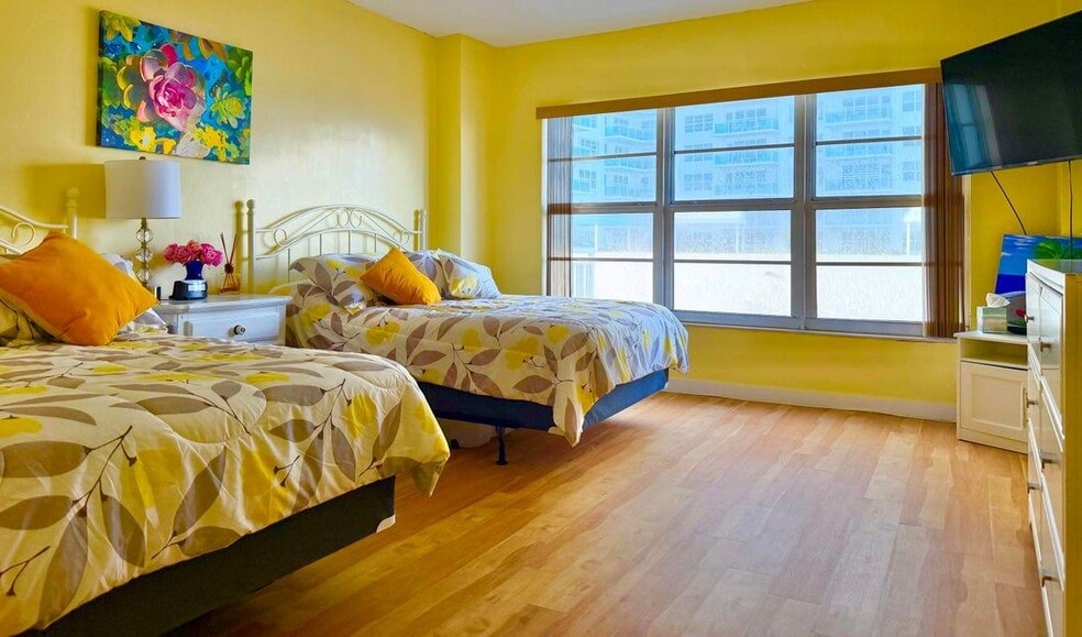Building Photo - 3850 Galt Ocean Dr