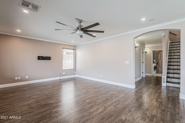 Building Photo - 16010 S 17th Dr