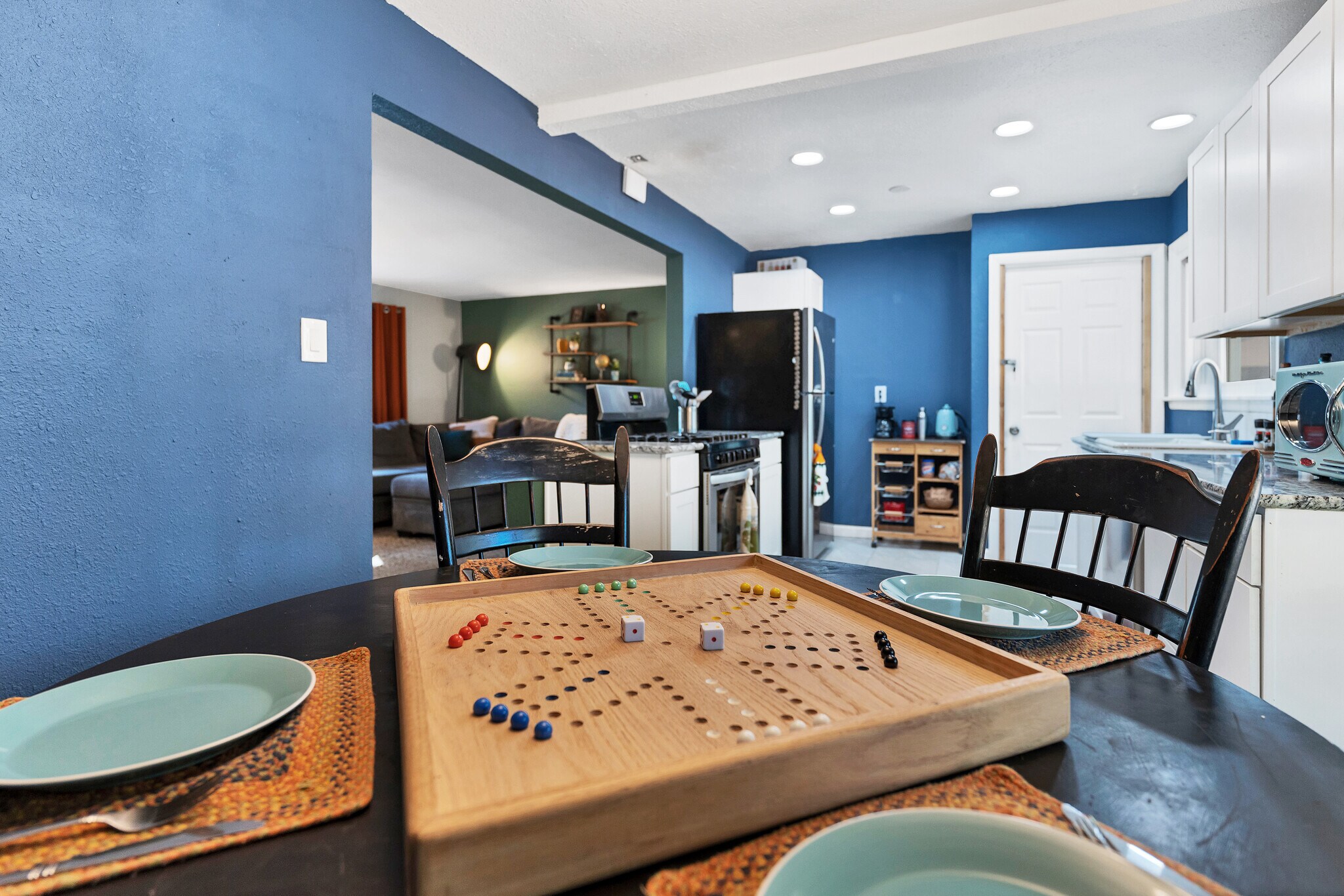 Building Photo - 2628 Green Ridge Dr