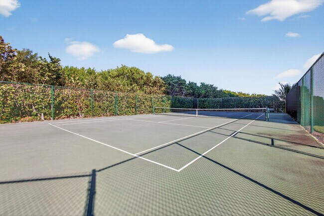 Building Photo - 3150 N Hwy A1A