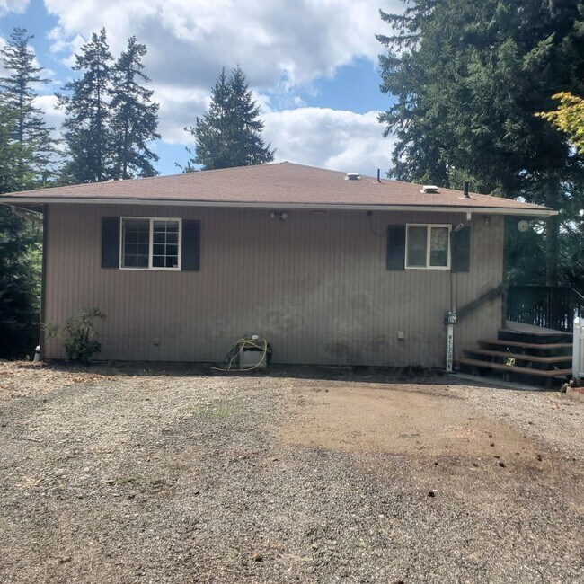 Building Photo - 1 Bedroom Apartment on Mason Lake