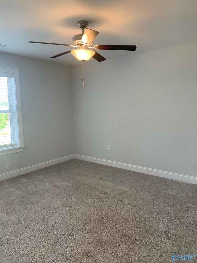 Building Photo - 22883 Ledges Dr