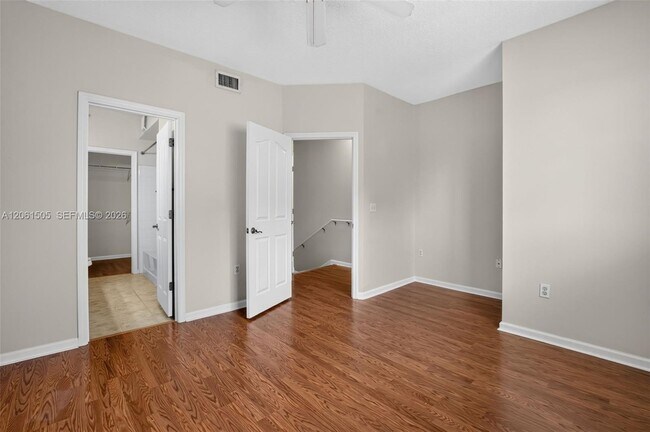 Building Photo - 2024 Alta Meadows Ln