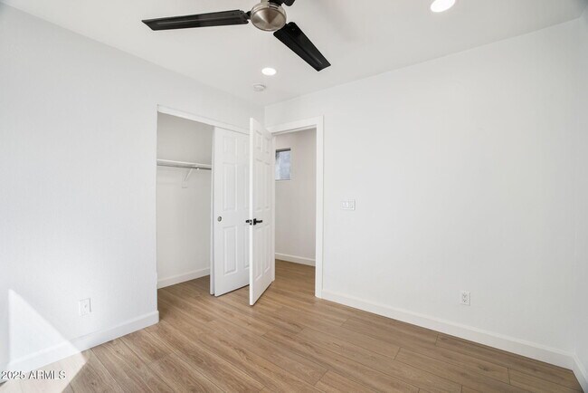 Building Photo - 16025 S 18th Dr