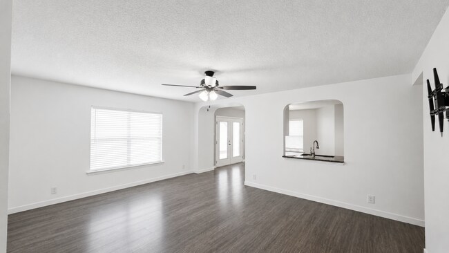 Building Photo - 13354 Greenstone