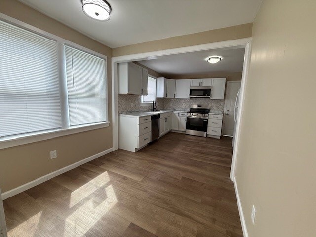 Building Photo - 7019 Manette Dr