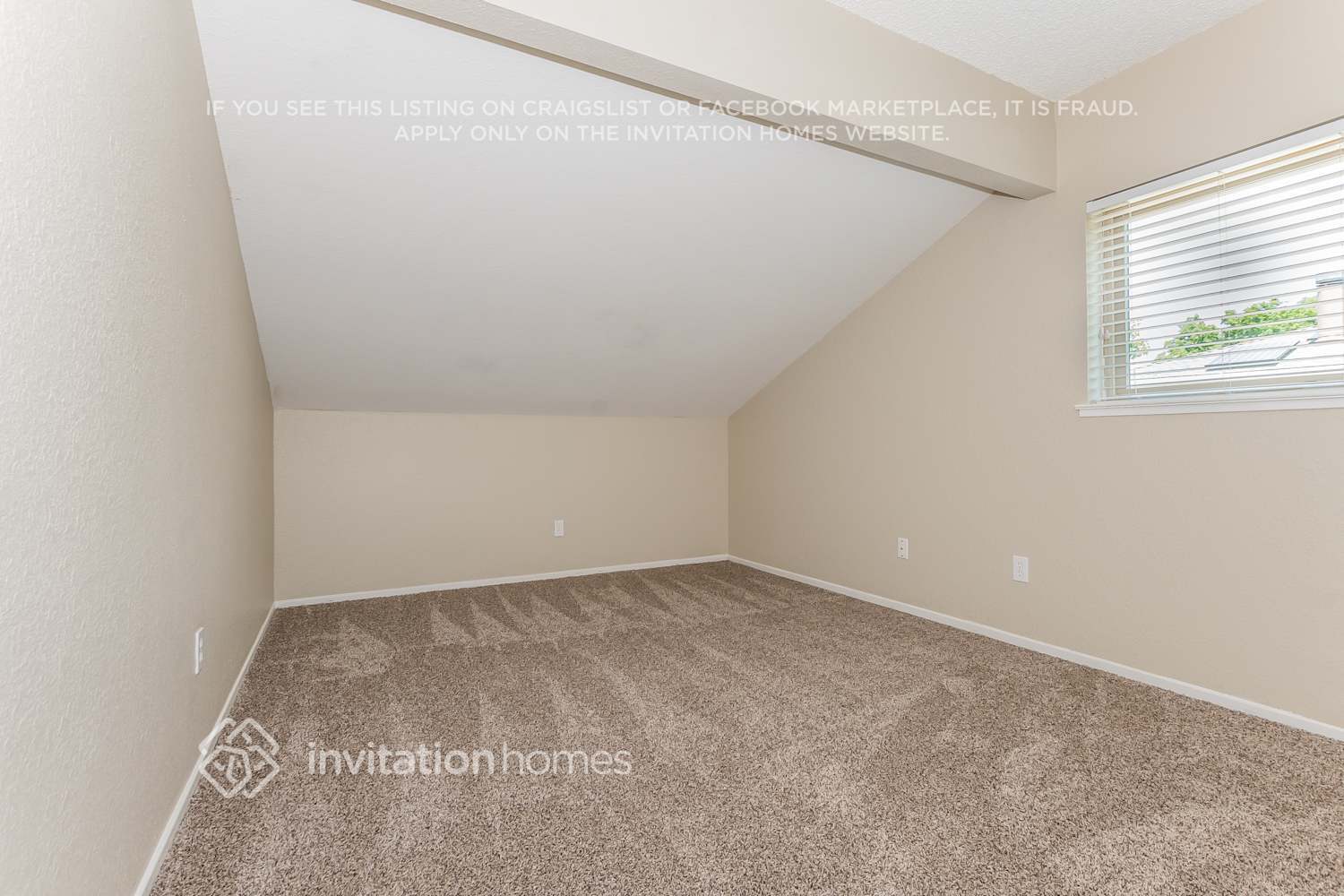 Building Photo - 1100 Canary Ct