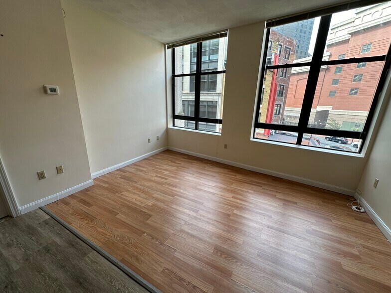 Building Photo - 78 Essex St