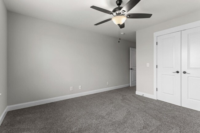 Building Photo - 3BR Home with Bonus Loft & Spa-Inspired Pr...