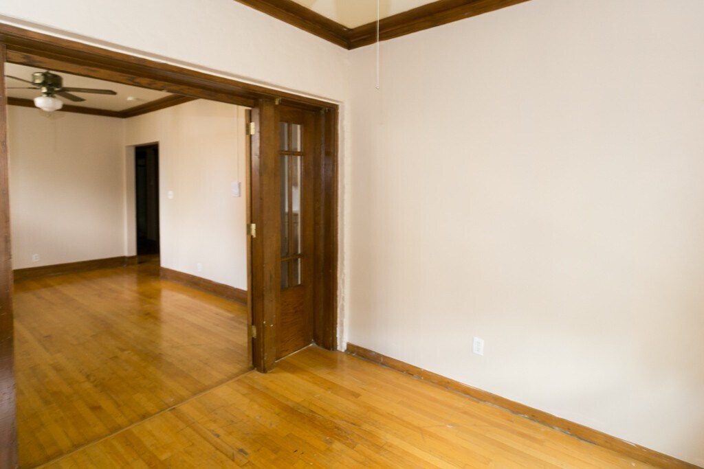 Building Photo - 5940 N Broadway