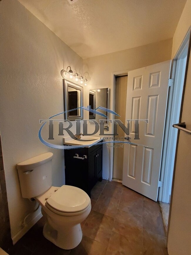 Building Photo - Cute 3 bedroom, 2 bath house