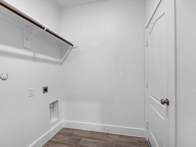 Building Photo - 24751 Russet Bluff Trl