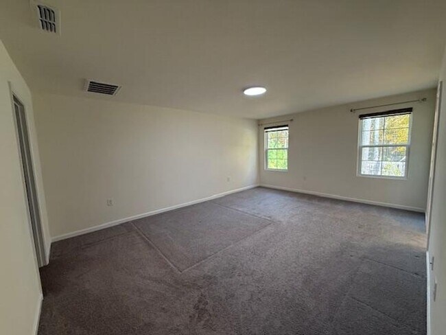 Building Photo - 1216 Grenshaw Dr