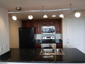 Building Photo - Newly Remodeled Downtown Stunner - Arlington Towers!