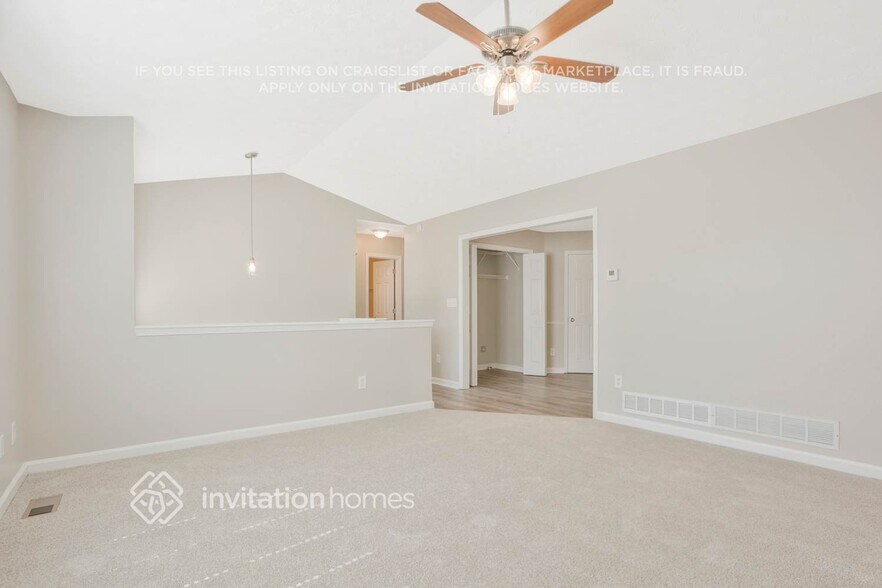 Building Photo - 301 Willow Ln