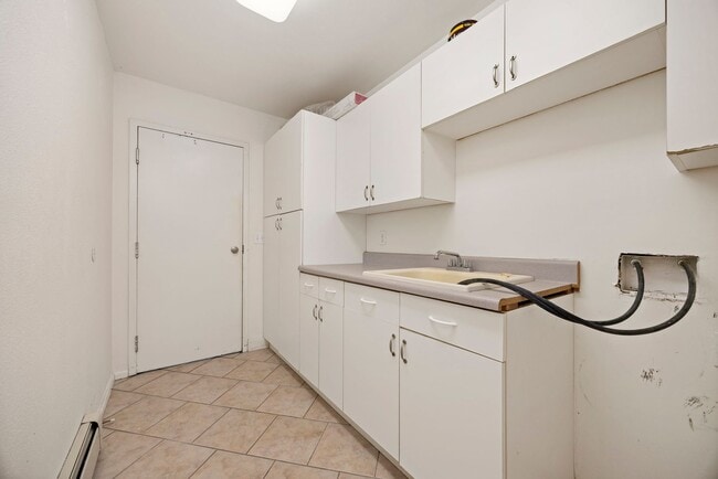 Building Photo - 1301-1305 Mitchell Ave