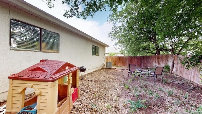 Building Photo - 2211 Muddy Peak Dr