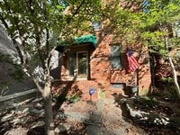 Building Photo - 996 Neil Ave