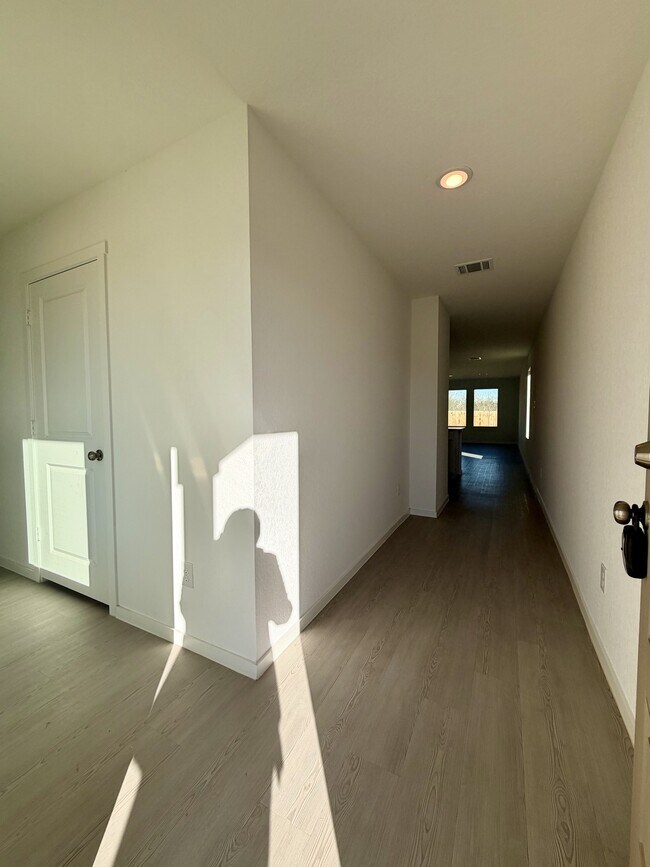 Building Photo - 14536 Azzurro Stone