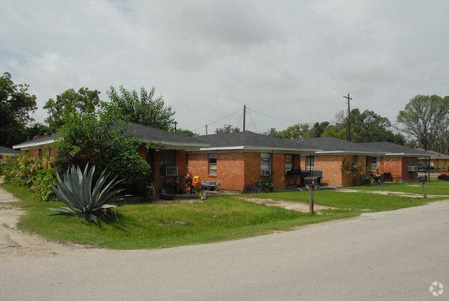 Primary Photo - 4202 Tampico St