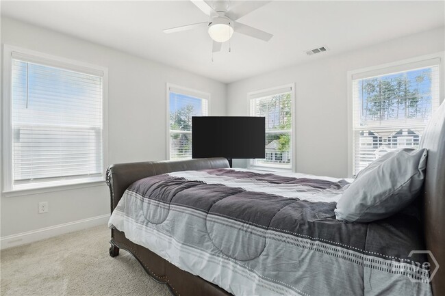 Building Photo - 29 Franklin Cut