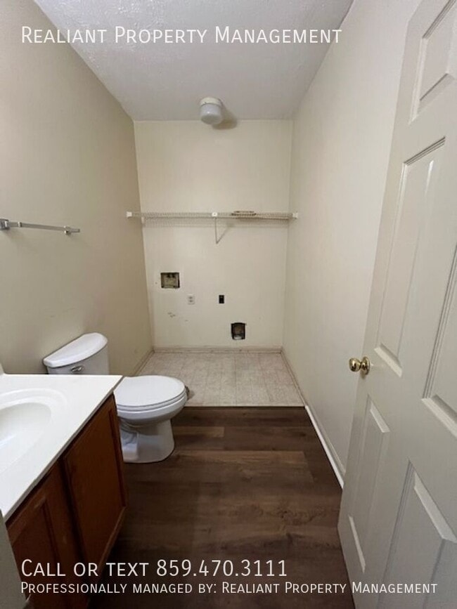 Building Photo - 605 Dardanelles Dr