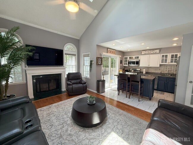 Building Photo - 37 Dorchester Dr