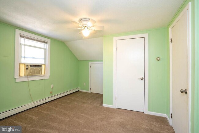 Building Photo - 135 Keswick Ave