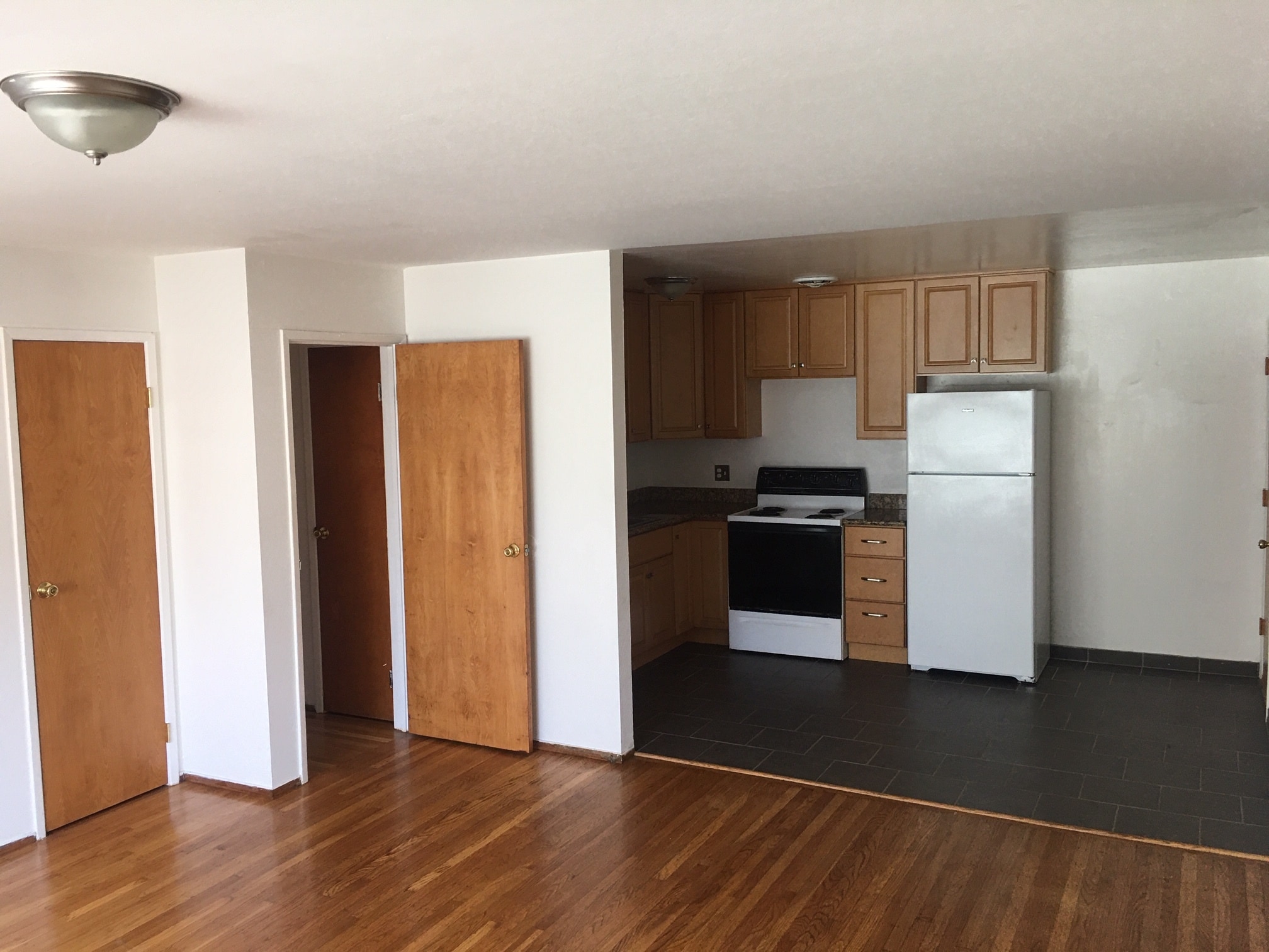 Building Photo - 1730 Stuart St