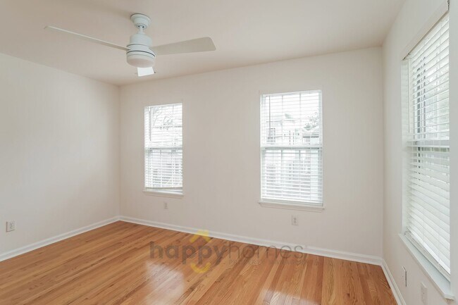 Building Photo - The Urban Retreat: Modern 3/1.5 Near Everything You Love