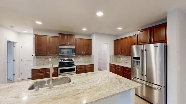 Building Photo - 17034 Yellow Pine St