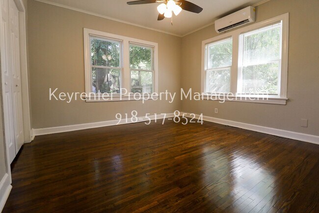 Building Photo - 345 S Zunis Ave