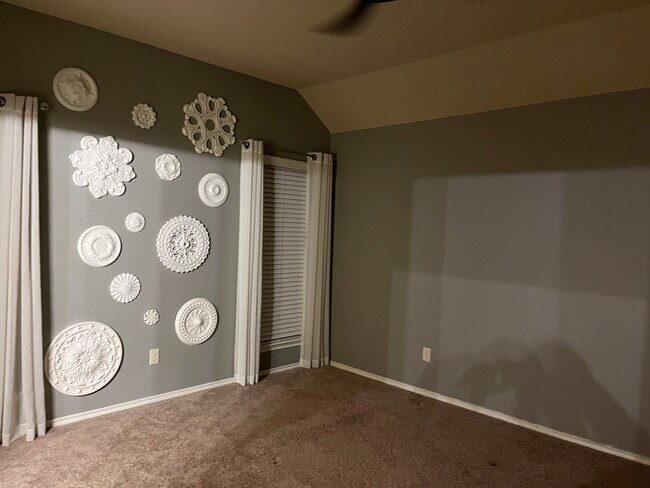 Building Photo - 9905 Cottontail Ln