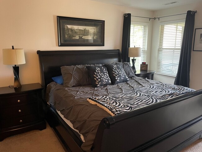 Building Photo - 30 Summit Point